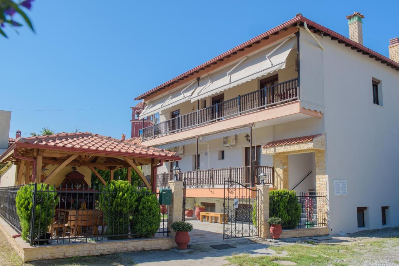 Villa Ourania Ierissos Exterior photo